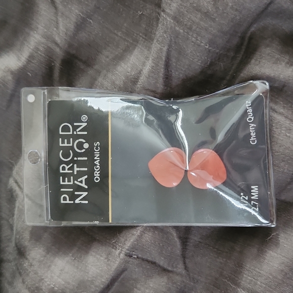 Pierced Nation Cherry Quartz 1/2" gauges - Picture 1 of 2